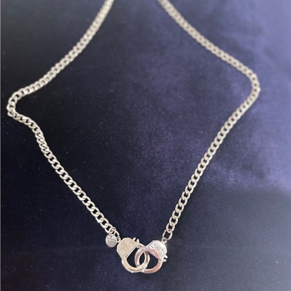 Monday’s Studio Elegant stainless steel Chain Necklace - Picture 1 of 6